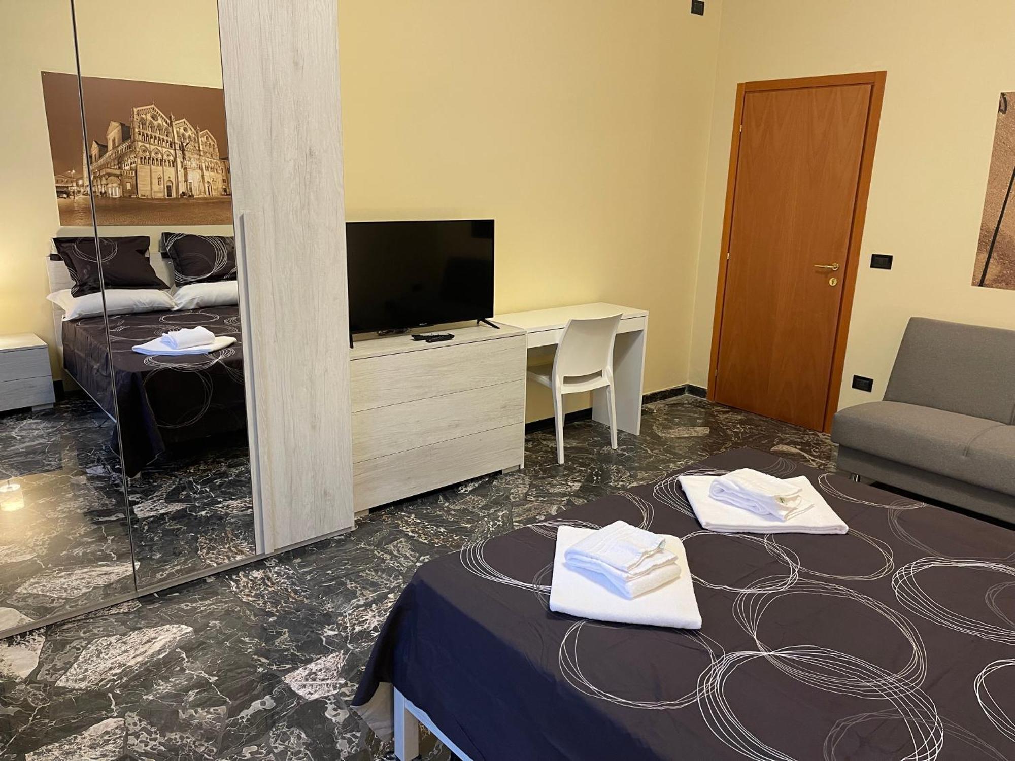 Cameracafe Ferrara Bagian luar foto